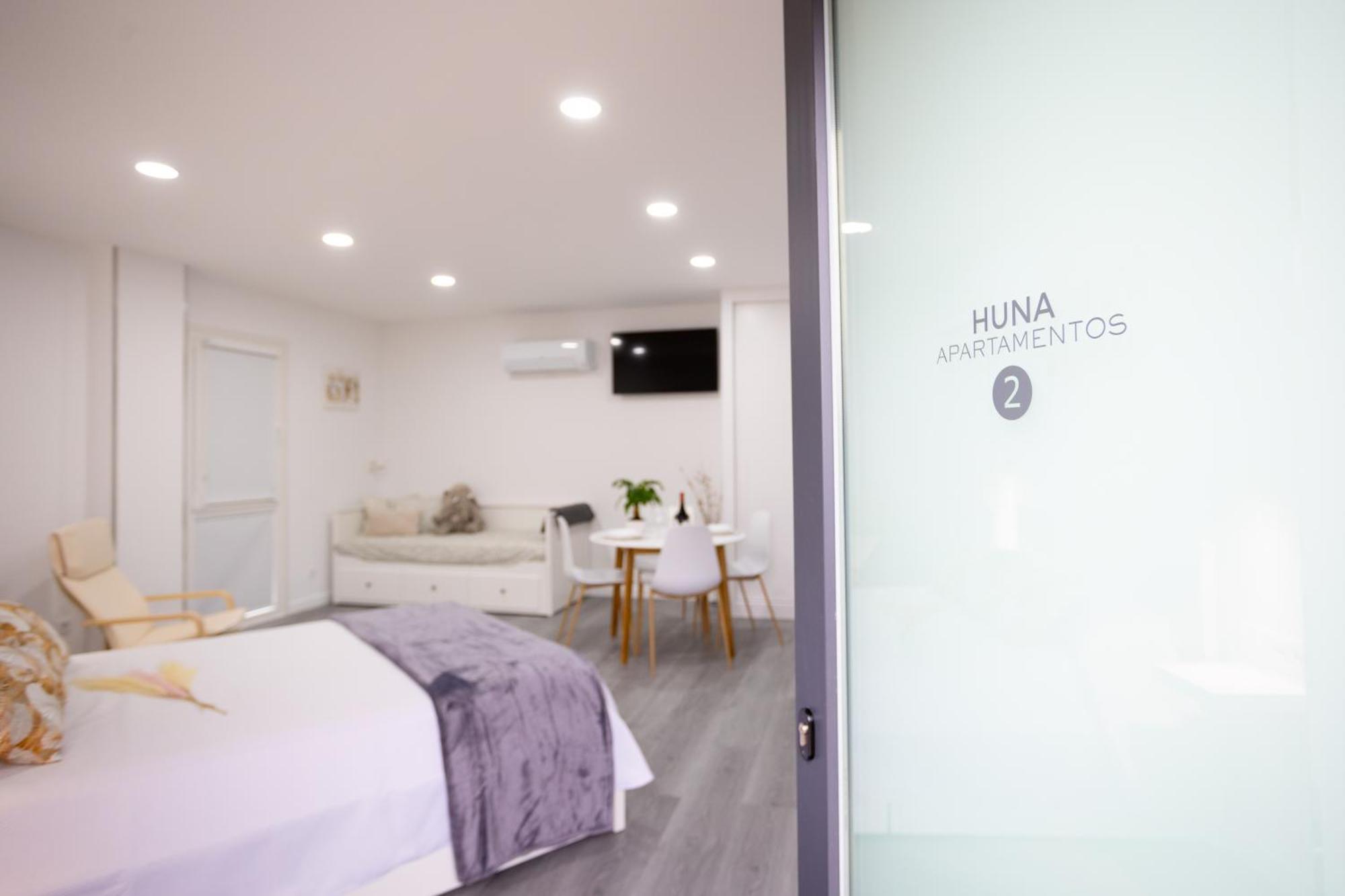 Huna Apartamentos 帕德隆 外观 照片