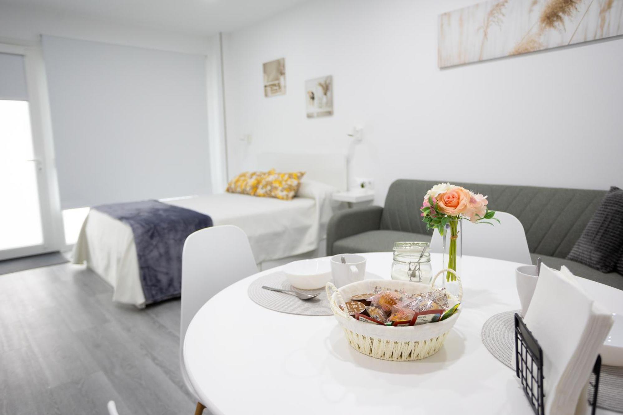 Huna Apartamentos 帕德隆 外观 照片